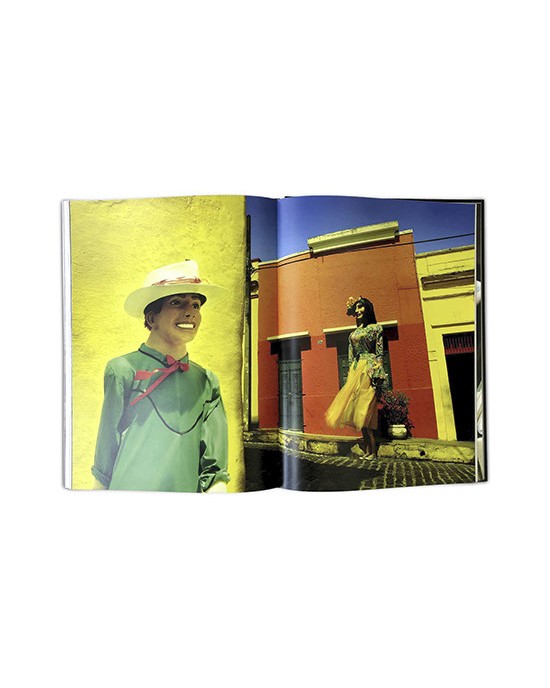 Quadros de Moda – Fotografia Contemporânea na Moda Brasileira Quadros de Moda – Fotografia Contemporânea na Moda Brasileira